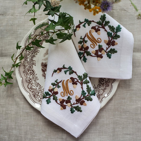 #020 | Thanksgiving Acorns | Personalized | Linen napkins