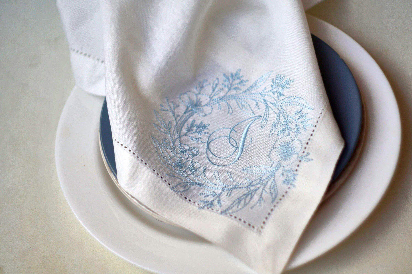 #047 | Delicate Botanical Wreath with Script Monogram | Personalized