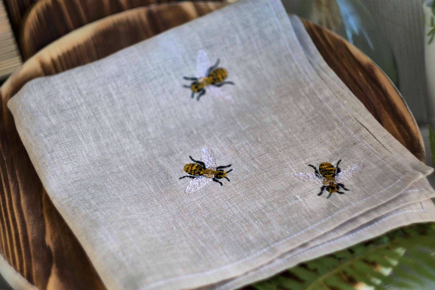#051 | Scattered Honeybee Embroidery Trio