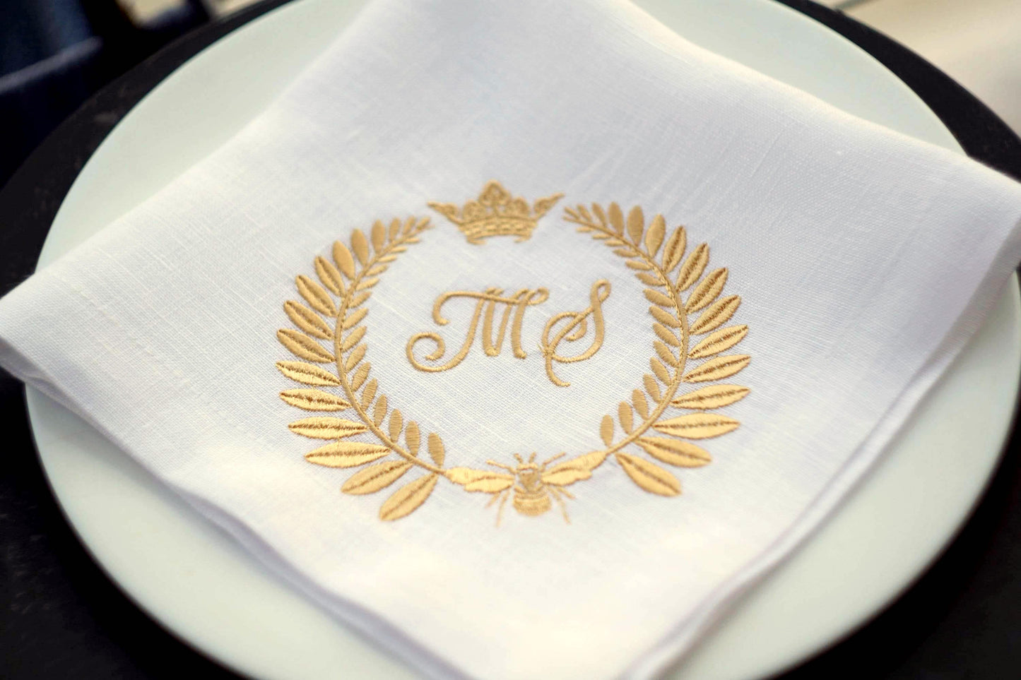 #092 | Golden Laurel Bee Crest with Crown | Personalized