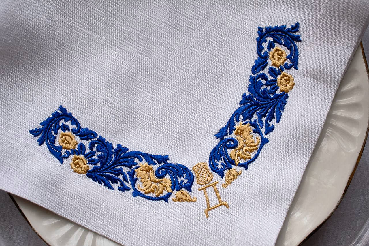 #002 | Gold Thimble Flourish Corner Design | Personalized