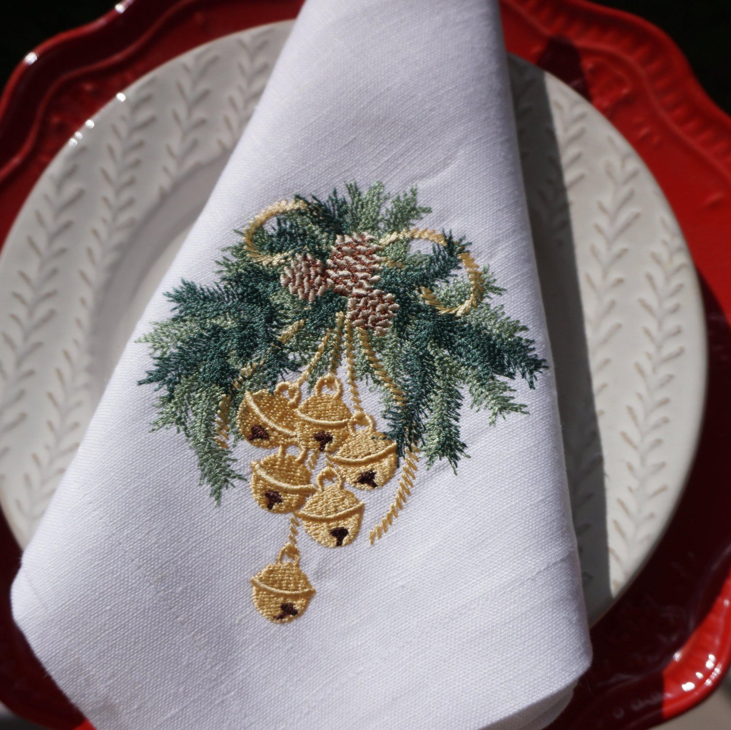 embroidered christmas cloth napkins, christmas table decoration, Holiday Table Decor, Cloth Dinner Napkins, linen napkins, christmas napkins