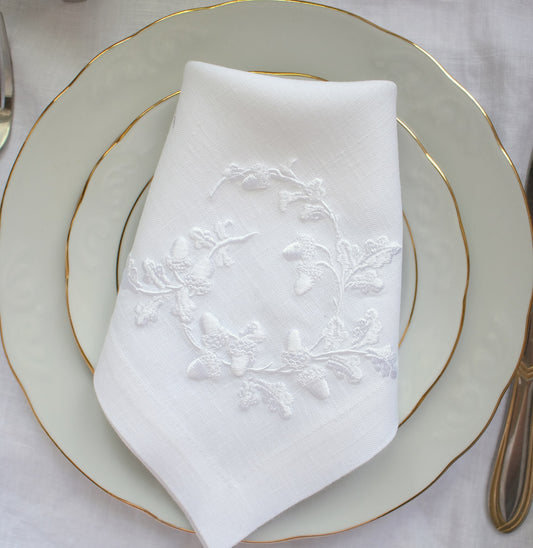 #059 | Acorns White on White | Linen napkins