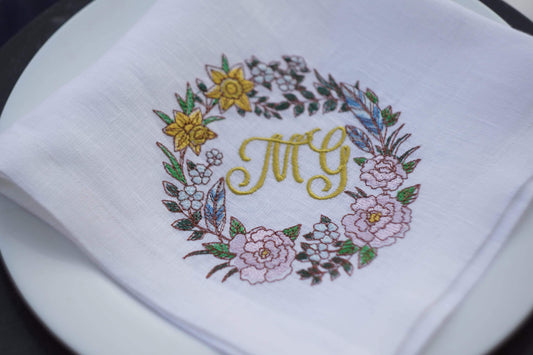 Cloth Embroidered Napkins, Wedding monogrammed napkins, personalized napkins, birthday napkins, table Dinner Napkins, Wedding napkins