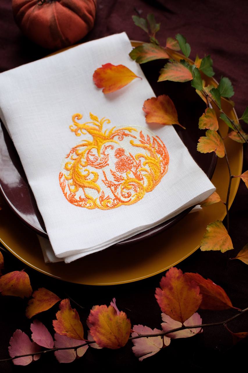 #049 | Baroque Scroll Pumpkin in Gold and Copper