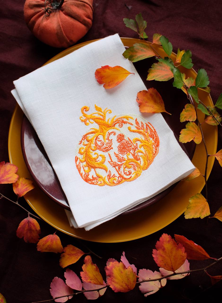 #049 | Baroque Scroll Pumpkin in Gold and Copper