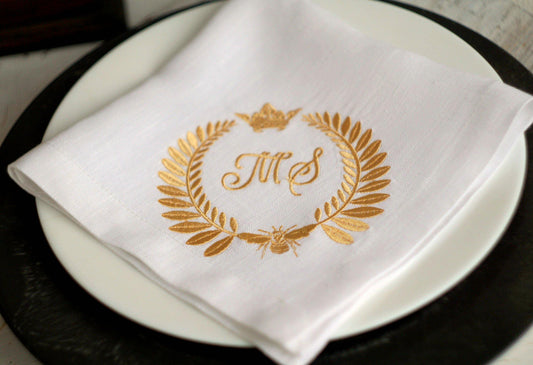 #092 | Golden Laurel Bee Crest with Crown | Personalized
