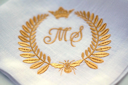#092 | Golden Laurel Bee Crest with Crown | Personalized