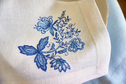#091 | Blue Delft-Style Floral Spray