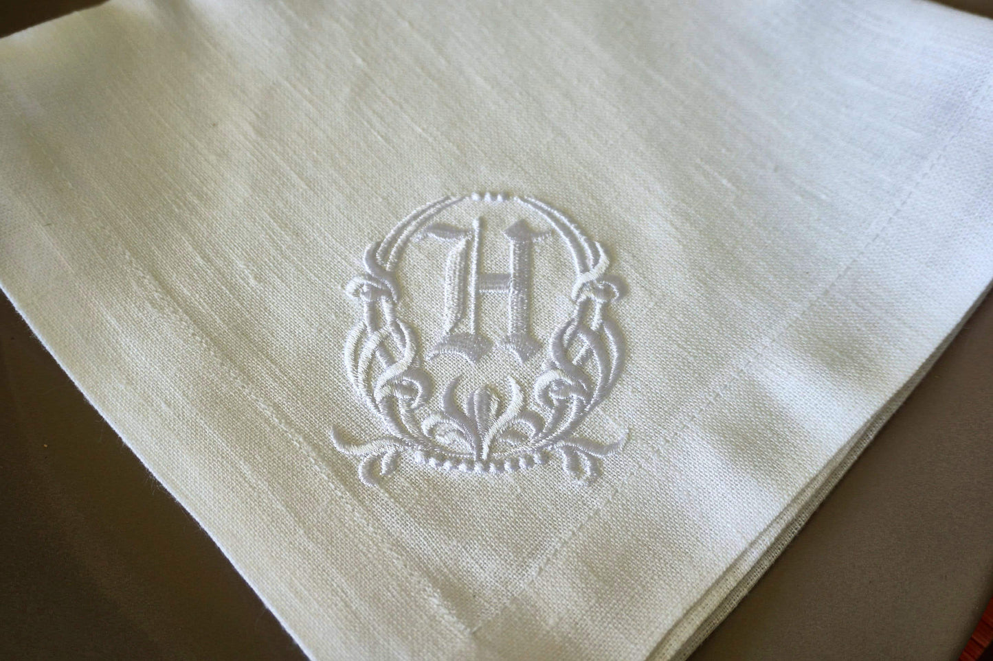#075 | White Monogram in Ornate Oval Frame | Personalized
