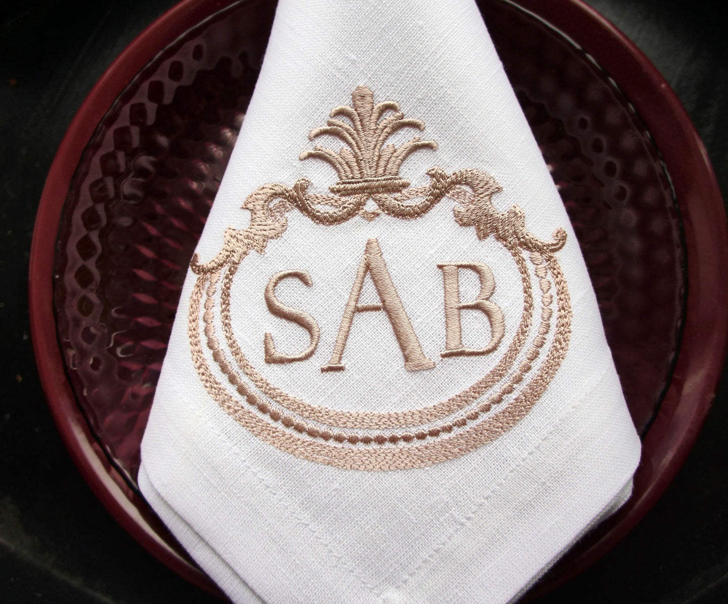 #121 | Ornate Regal Crest Oval Monogram | Personalized