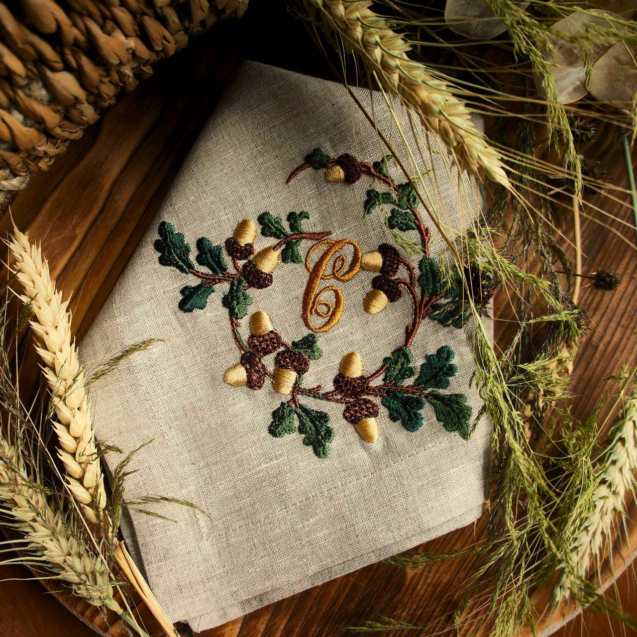 #020 | Oak and Acorn Wreath with Rustic Monogram | Personalized