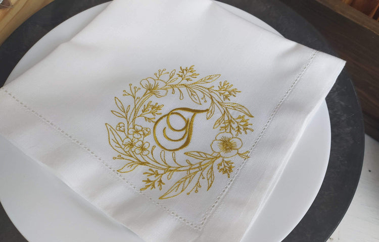 monogrammed napkins, embroidered personalized napkins, birthday napkins, table decoration, Cloth Dinner Napkins, Wedding napkins