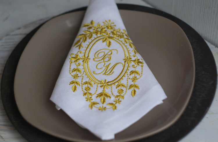 embroidered napkins, monogrammed napkins, personalized napkins, birthday napkins, table decoration, Cloth Dinner Napkins, Wedding napkins