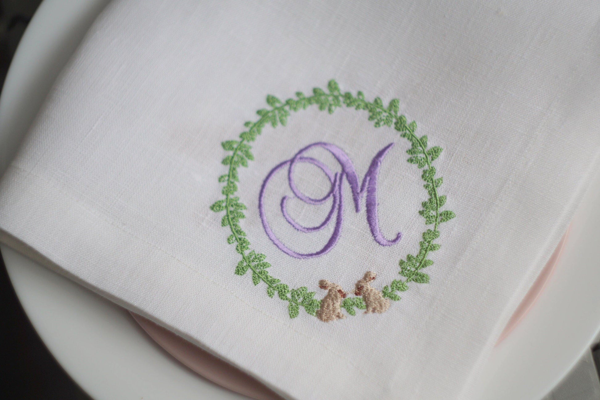 Monogrammed Embroidered Linen Napkins, Personalized Napkins, Easter napkins, Hostess Gift, table decoration, Cloth Dinner Napkins