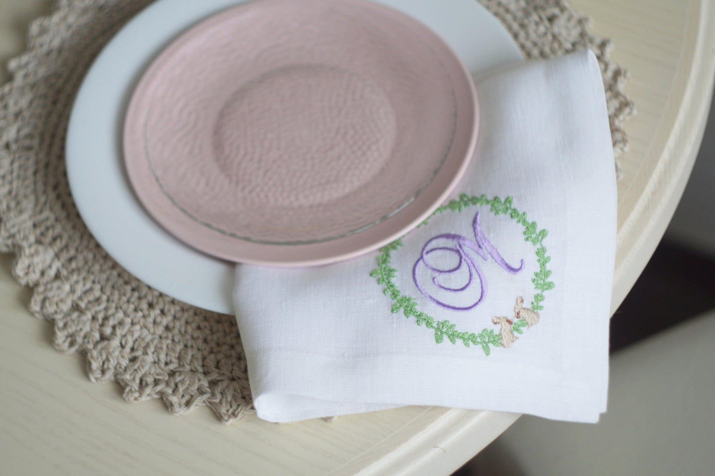 Monogrammed Embroidered Linen Napkins, Personalized Napkins, Easter napkins, Hostess Gift, table decoration, Cloth Dinner Napkins
