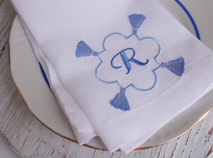 personalized embroidered napkins, birthday holiday monogrammed napkins, mother day napkin, table decoration, Cloth Dinner Wedding napkins