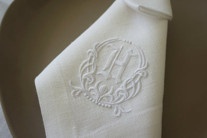 white personalized embroidery on a white napkin, monogrammed napkin, birthday napkin, table decoration, Cloth Dinner Napkin, Wedding napkins