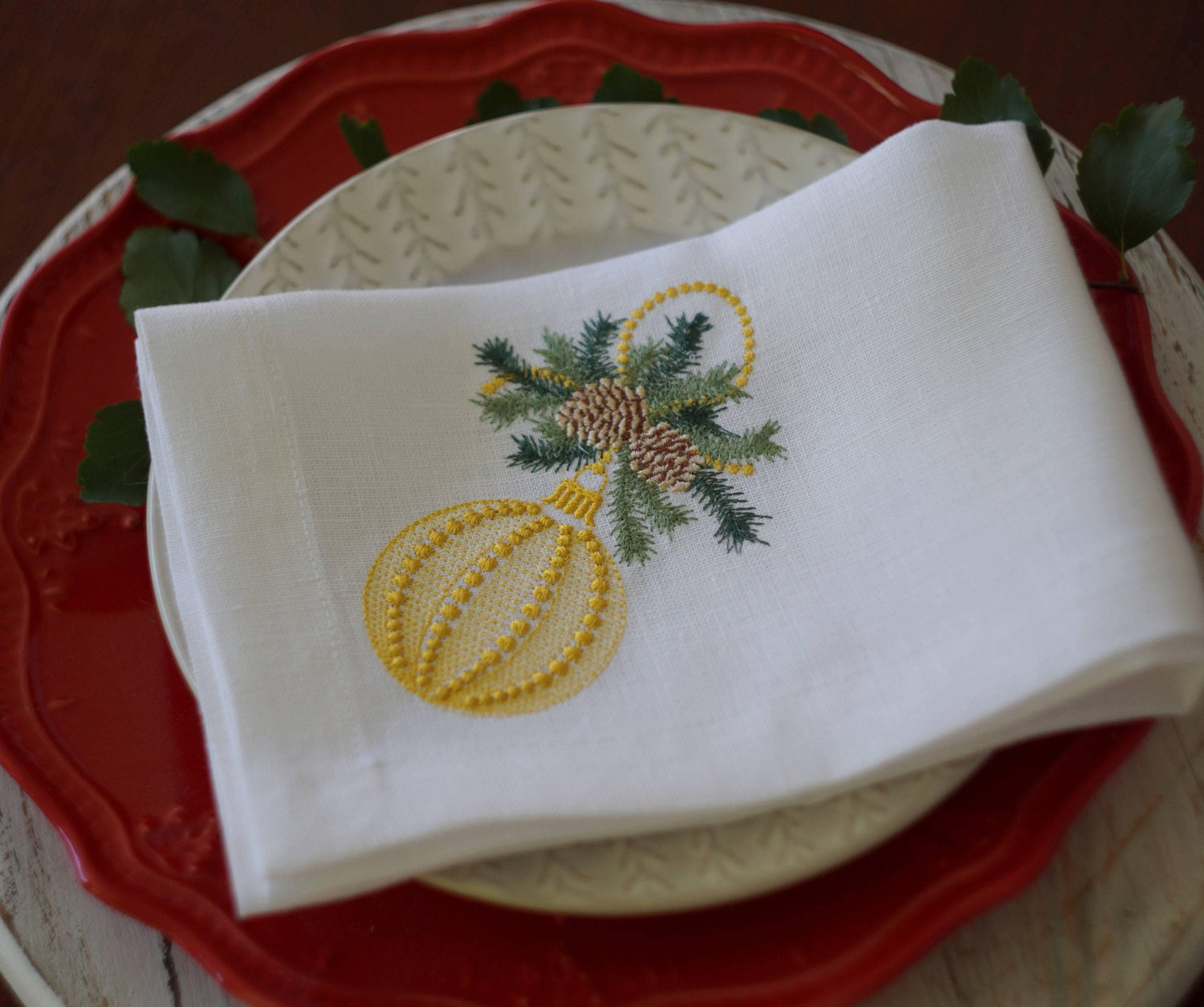 embroidered christmas napkins, christmas decorations, christmas cloth napkins, Holiday Table Decor, Cloth Dinner Napkins, linen napkins